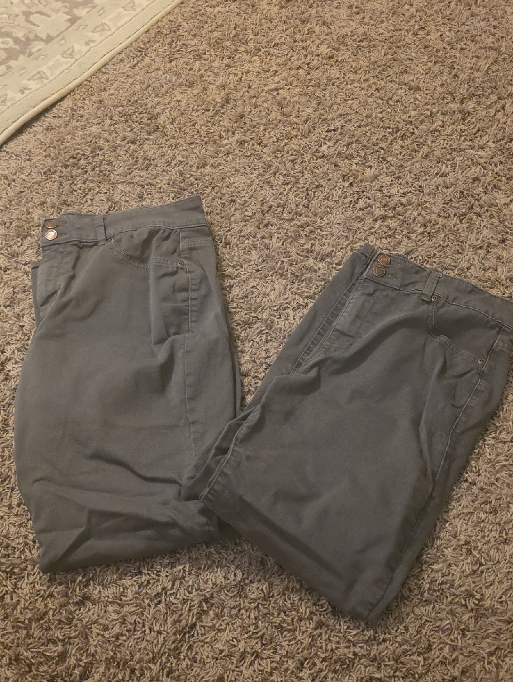Lot Of Two: Maurices Skinny Pant Size Large- Gray